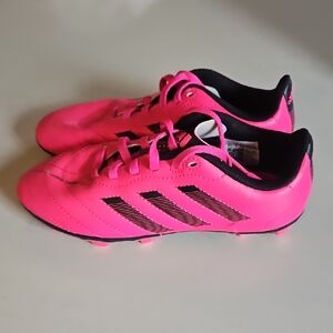 Pink Youth Soccer Cleats